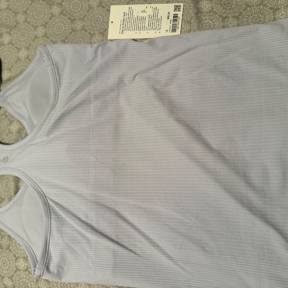 Size 12 Lululemon E2 Street tank - Picture 2 of 4